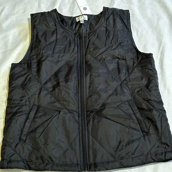 ❗️PRICE DROP❗️🎉HOST PICK🎉✨NWT✨ Socialite Quilted Vest | Navy | Size S/M - Picture 5 of 7